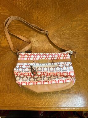 Rossetti Tan Crossbody Tote with Red & Gray Chain Pattern